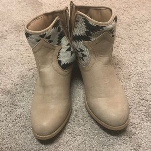 Sz9 Francesca’s western booties